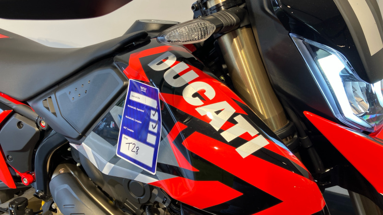 Ducati Hypermotard 698 (24MY)